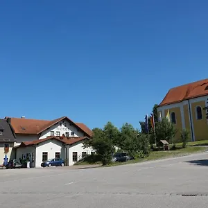 https://lindenhof-hetzenbach.com-bavaria.com